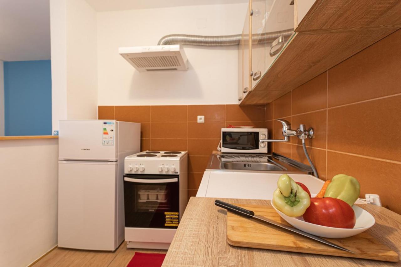 Blue Sky Baska Apartment Exterior foto