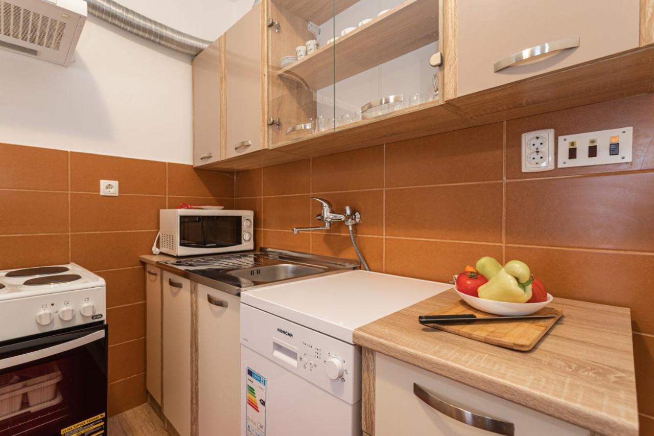 Blue Sky Baska Apartment Exterior foto