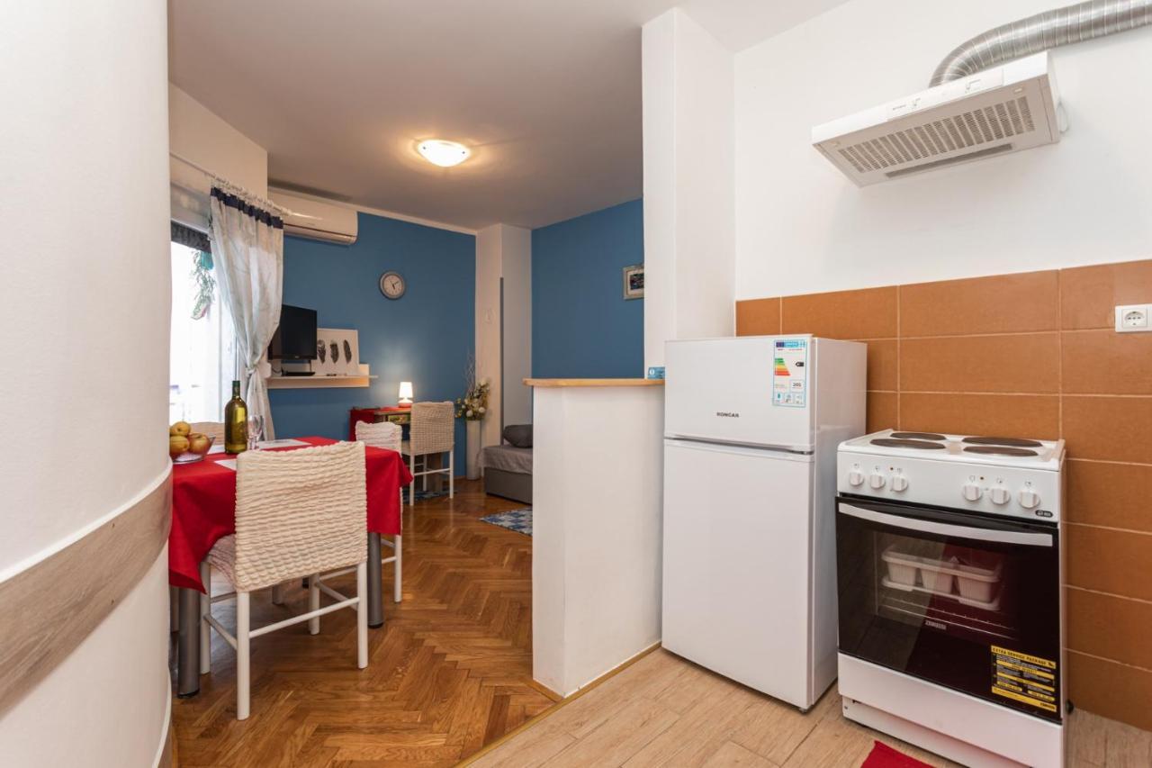 Blue Sky Baska Apartment Exterior foto